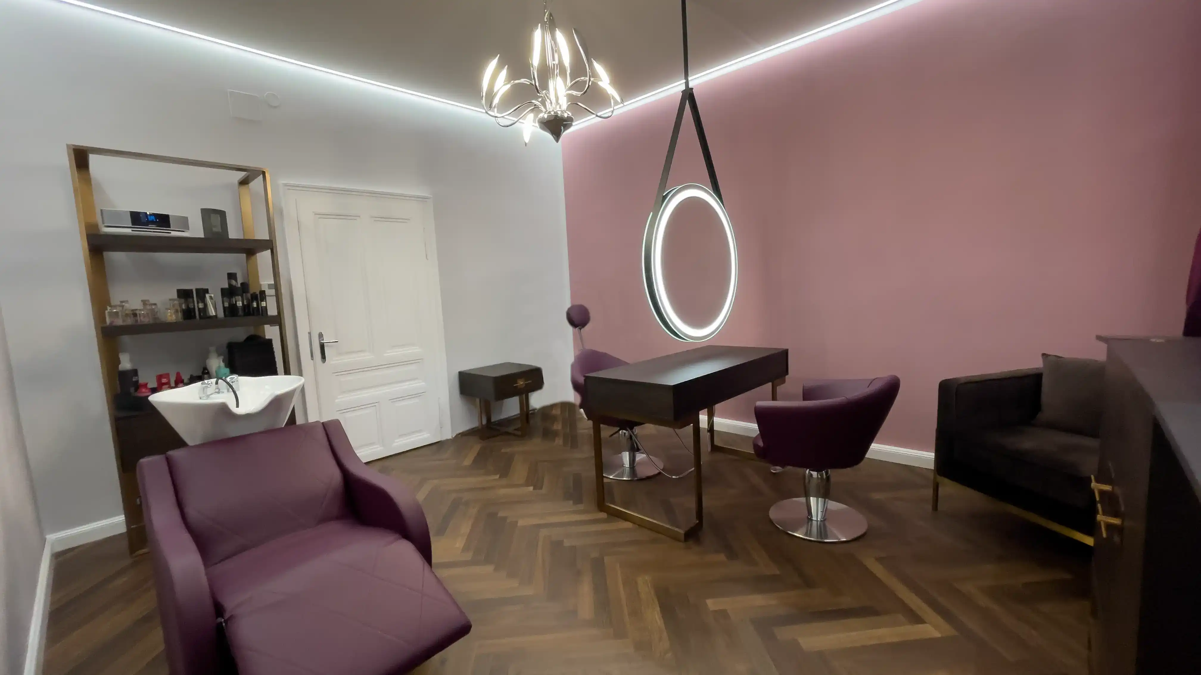 Privater Friseur Salon in Wien Kaisermühlen